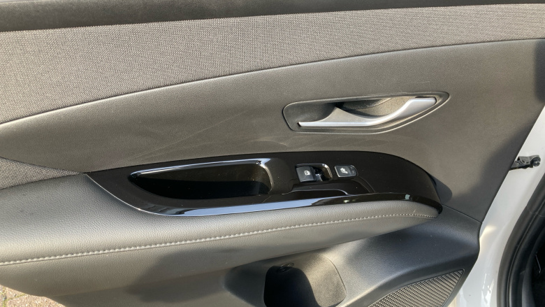 Hyundai TUCSON 1.6 TGDi 48V MHD 180 Ultimate 5dr 4WD DCT Petrol Estate